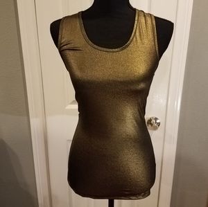 Hearts & Hips  tank top Sz M